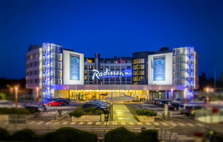 Main Image Radisson Blu Hotel Hamburg Airport