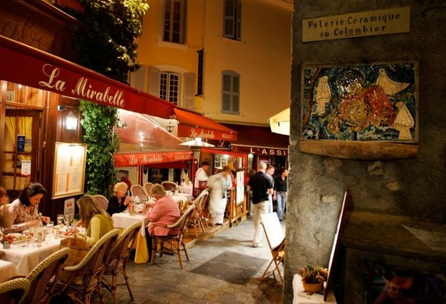 Französisches Restaurant: Wer Essen frisch zubereitet, darf darauf hinweisen. © REUTERS