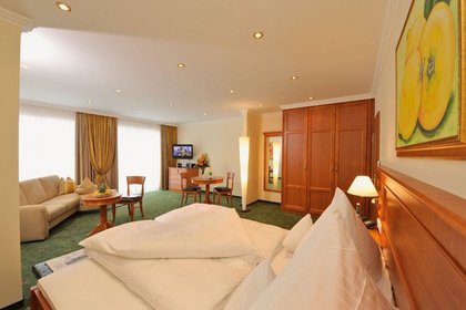 Main Image Hotel Schweizer Hof Thermal und Vital Resort