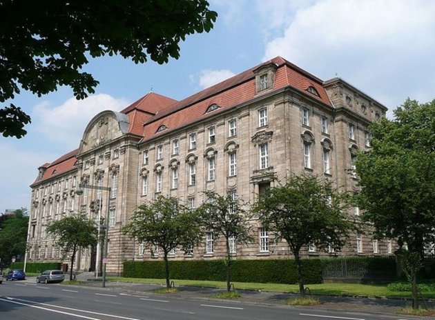 Oberlandesgericht Düsseldorf; Foto: Karl-Heinz Meurer / Wikimedia Commons