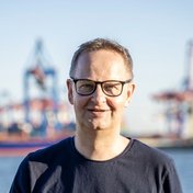 Dr. Stefan Krausz