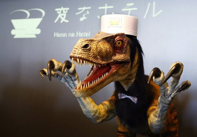 Check-in im Henn na Hotel; © Shizuo Kambayashi / AP