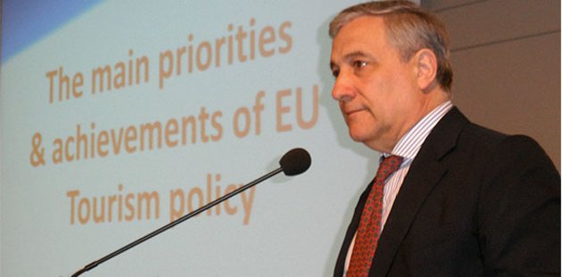 1Antonio Tajani als seinerzeitiger EU-Kommissar bei der 68. HOTREC Generalversammlung am 10. April 014 in Rom