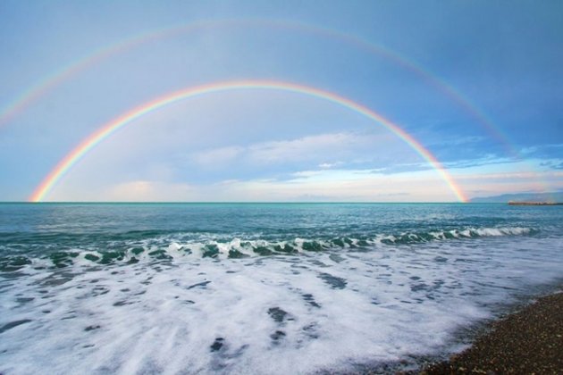 Doppelter Regenbogen über dem Schwarzen Meer; Foto: ClipDealer