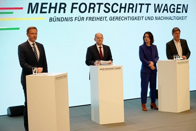 Christian Lindner (FDP), Olaf Scholz (SPD), Annalena Baerbock und Robert Habeck (beide B90/Die Grünen)