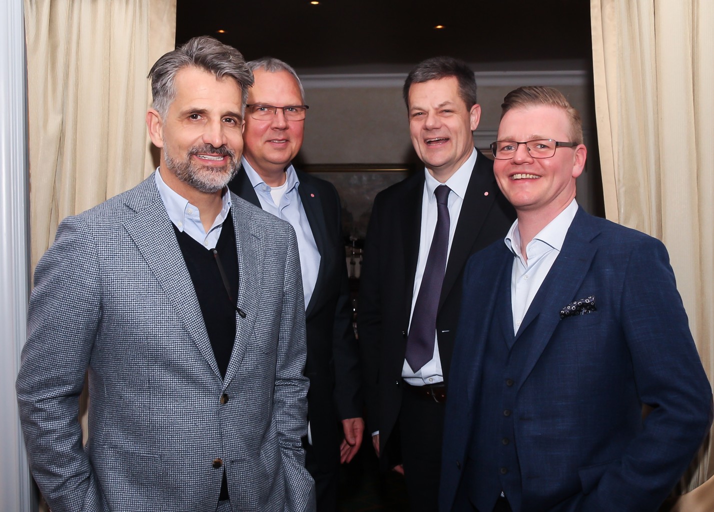v.r.n.l: Bernd Fritzges (Vorstandsvors. VDVO), Markus Luthe (IHA-HGF), Stefan Dinnendahl (IHA-GF) und Otto Lindner (IHA-Vorsitzender)