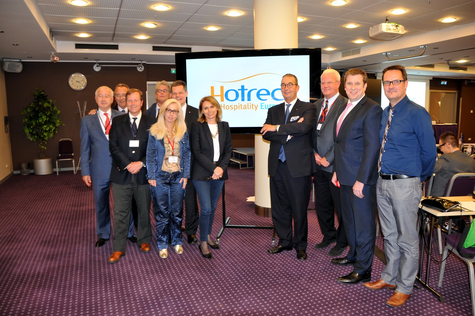 V.l.: Àkos Niklai (Ungarn), Juan Gaspart (EHF), Ramon Estalella (Spanien), Marinus Cordesius (Niederlande), Agni Christidou (Griechenland), Markus Luthe (Deutschland), Susanne Kraus-Winkler (Österreich), Paolo Rossi (Italien), Kent Nyström (Schweden), Adrian Cummins (Irland), Daniel Van Assche (Belgien).
